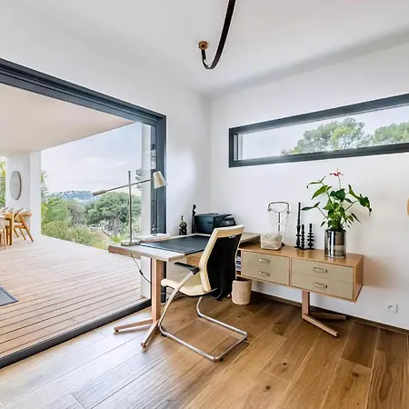 Contemporary With Hillside Views