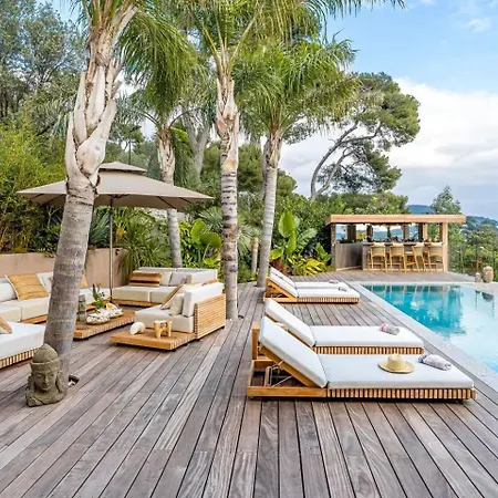 Contemporary With Hillside Views * Carqueiranne